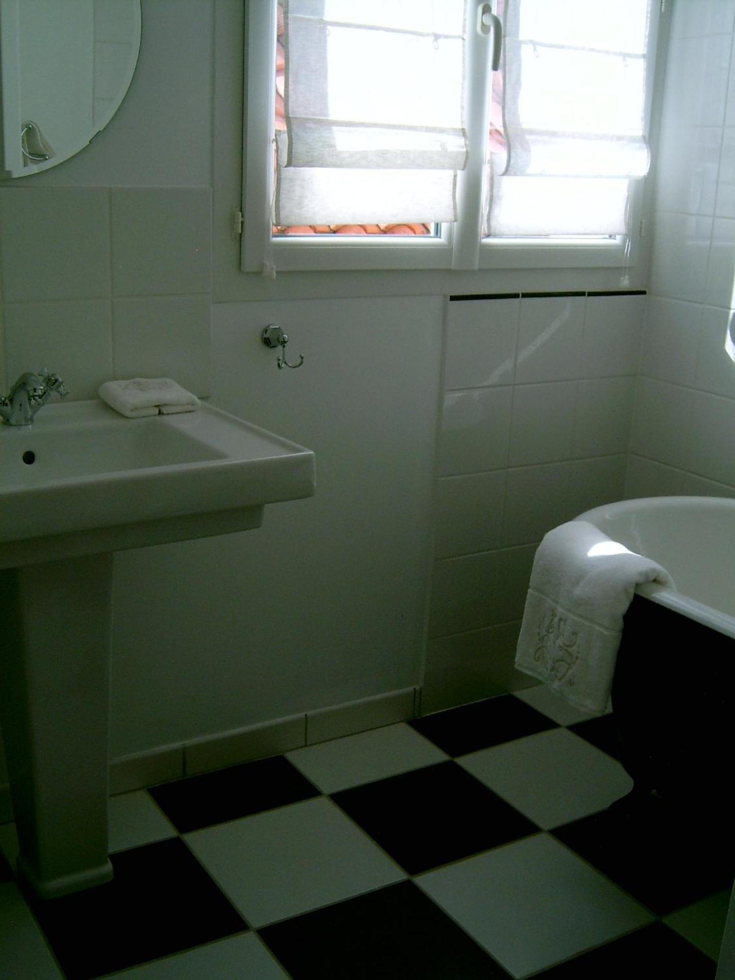 La Villa Camille La Creche Zewnętrze zdjęcie