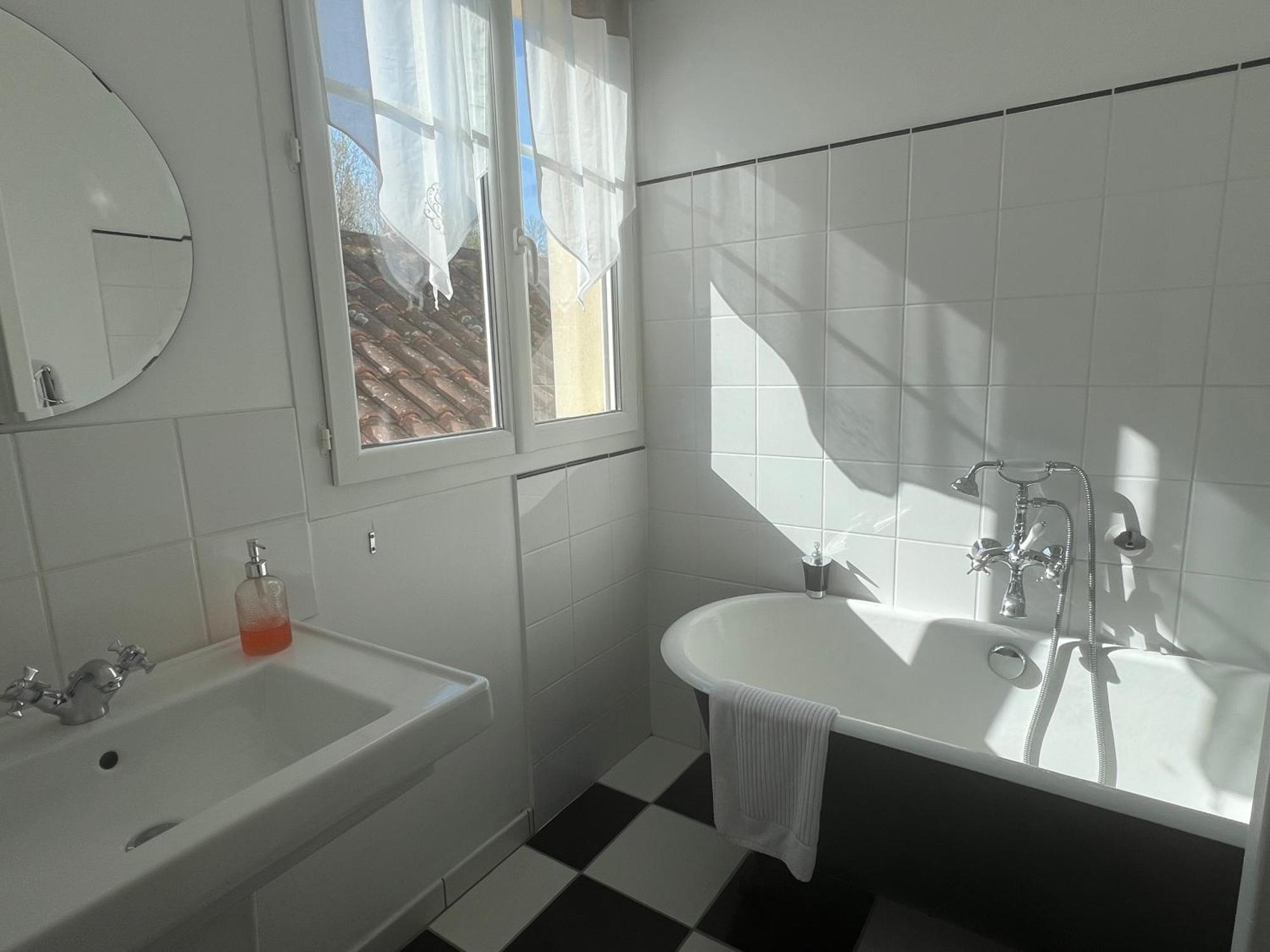 La Villa Camille La Creche Zewnętrze zdjęcie